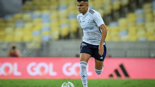Bruno Rodrigues em ação contra o Flamengo, no Maracanã