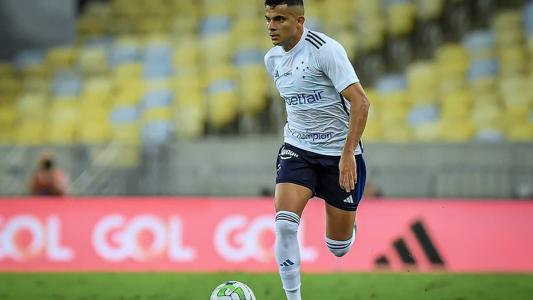 Bruno Rodrigues em ação contra o Flamengo, no Maracanã