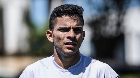 Bruno Rodrigues em treino na Toca da Raposa 2, em Belo Horizonte