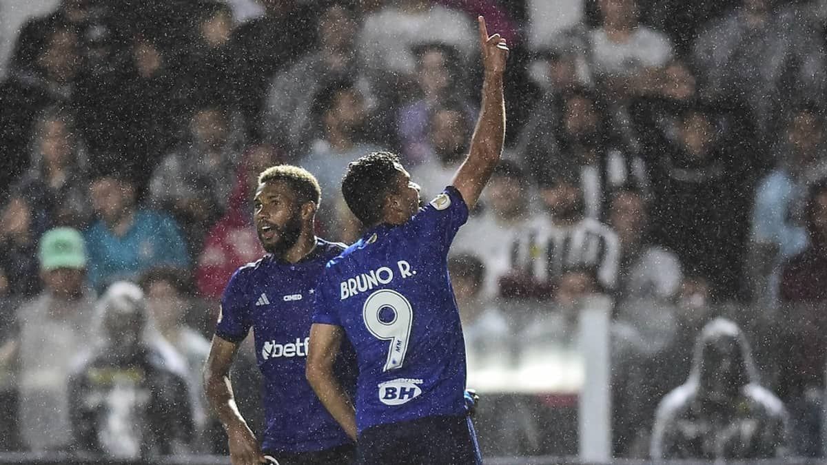 Cruzeiro ultrapassa marca de mil gols no Brasileirão por pontos corridos