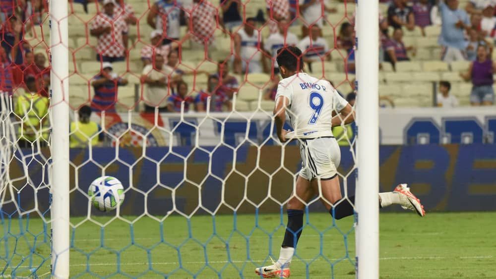 Artilheiro do Cruzeiro, Bruno Rodrigues tem temporada mais goleadora da carreira