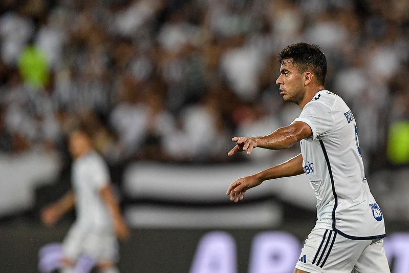 Cruzeiro tem dois titulares em fim de contrato; veja quem pode sair