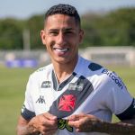 Ex-Vasco aciona clube na justica por pagamento pendente