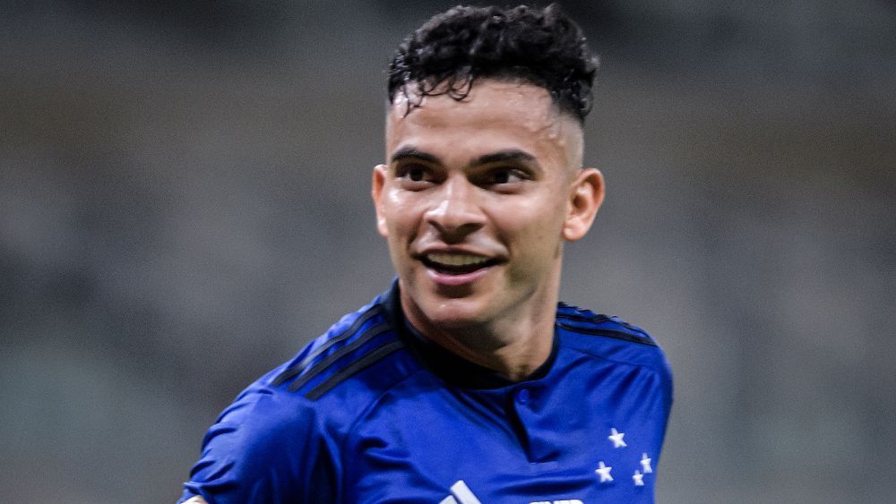 Cruzeiro se acerta com Palmeiras e fecha retorno do atacante Bruno Rodrigues