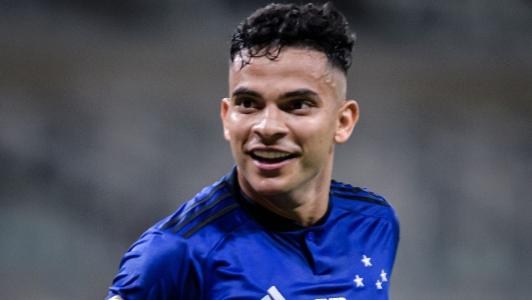 Bruno Rodrigues em ação pelo Cruzeiro na temporada 2023