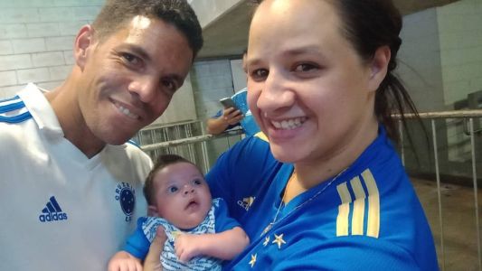 Bryan Paulo é recém-nascido, mas já acompanhou jogo do Cruzeiro no estádio