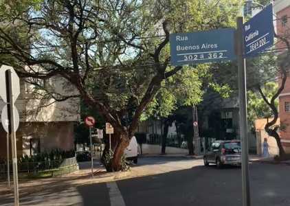 Encontro das ruas Buenos Aires e Califórnia, no Sion, registra colisões frequentes; moradores pedem quebra-molas e melhor sinalização