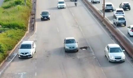 Buraco no Anel Rodoviário.jpg