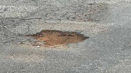 Buraco em rua de Belo Horizonte