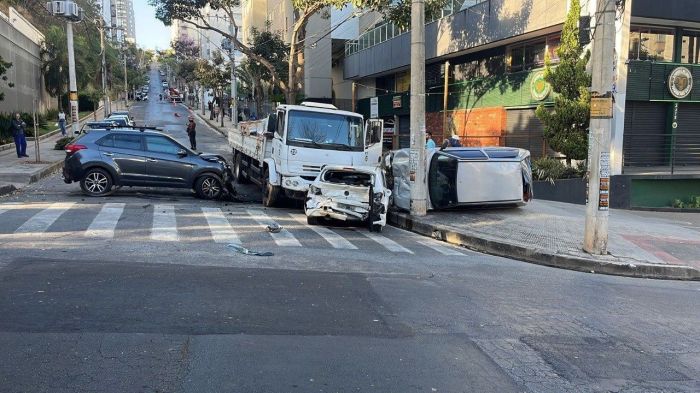 Acidente no Buritis, região Oeste de BH 