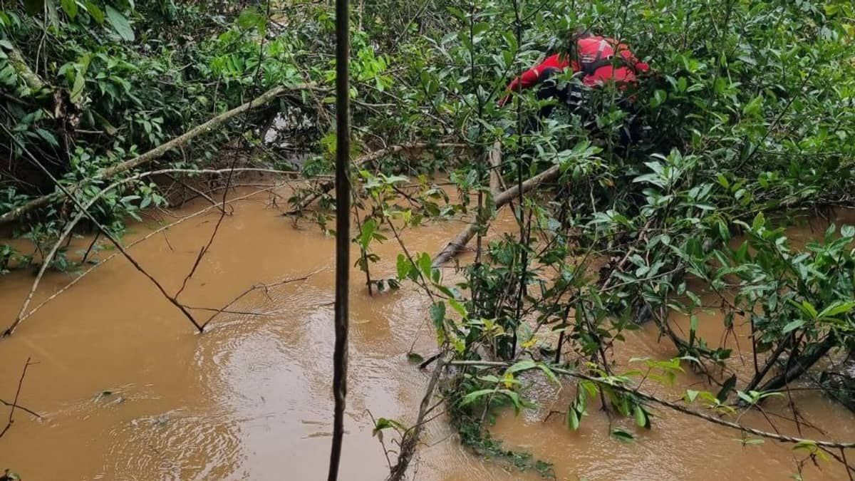 Bombeiros encontram corpo de criança de 4 anos desaparecida em riacho no interior de Minas