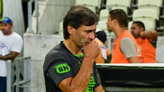 Bustos, do América, durante partida contra o Fortaleza, pelo Brasileiro