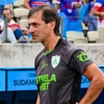 Bustos diz que América foi eliminado em BH, mas vê time competitivo