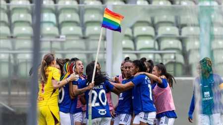 Byanca Brasil marcou o gol que deu o título do Campeonato Mineiro ao Cruzeiro