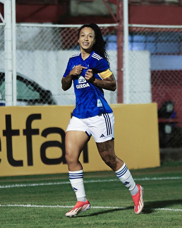 Atacante do Cruzeiro é convocada para amistosos da Seleção Brasileira Feminina