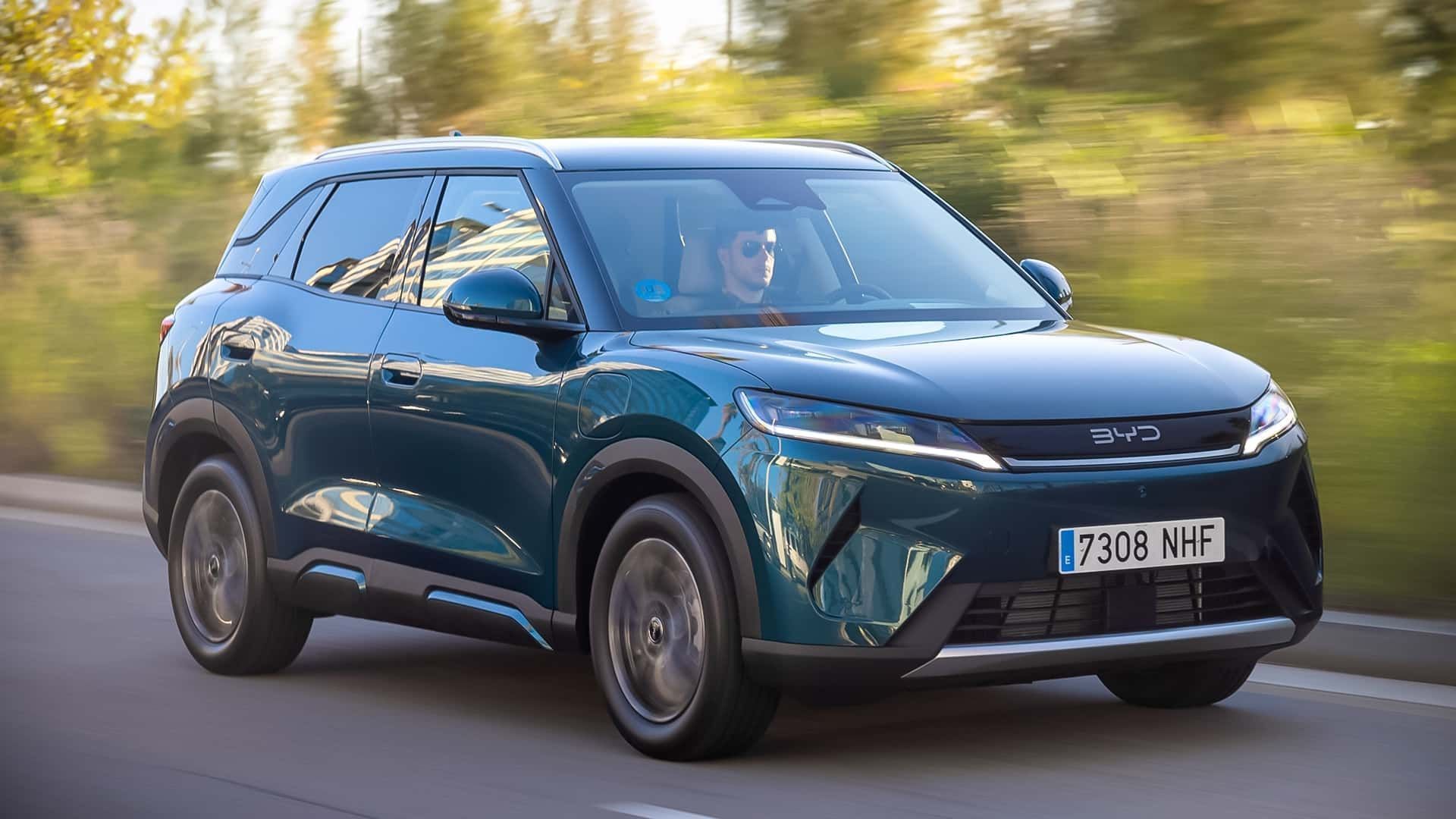 BYD Yuan Pro híbrido chega no primeiro semestre prometendo 1.000 km de autonomia