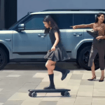 BYD lança na China SUV com skate elétrico integrado ao carro