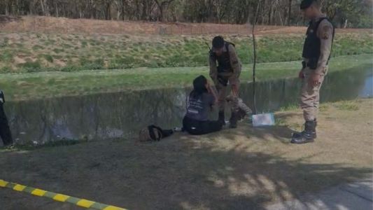 Filha do casal chegou em prantos ao local