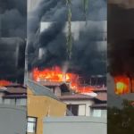 Incêndio de grandes proporções atinge prédio comercial na Região Centro-Sul de BH
