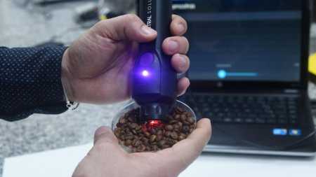 Fim do 'café fake'? nova tecnologia identifica pureza e origem do grão em segundos