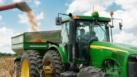 Agro emprega 28,6 milhões e bate recorde no 3º trimestre de 2025