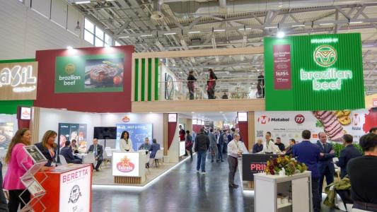 Carne bovina fecha Anuga 2025 com quase US$ 8 bilhões em negócios recordes