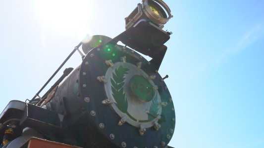 A incrível história da locomotiva guardada por meio século que virou símbolo de cidade de Corinto, em Minas