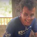 Morre “Nem Galinha”, artista ouro-pretano conhecido por suas placas entalhadas