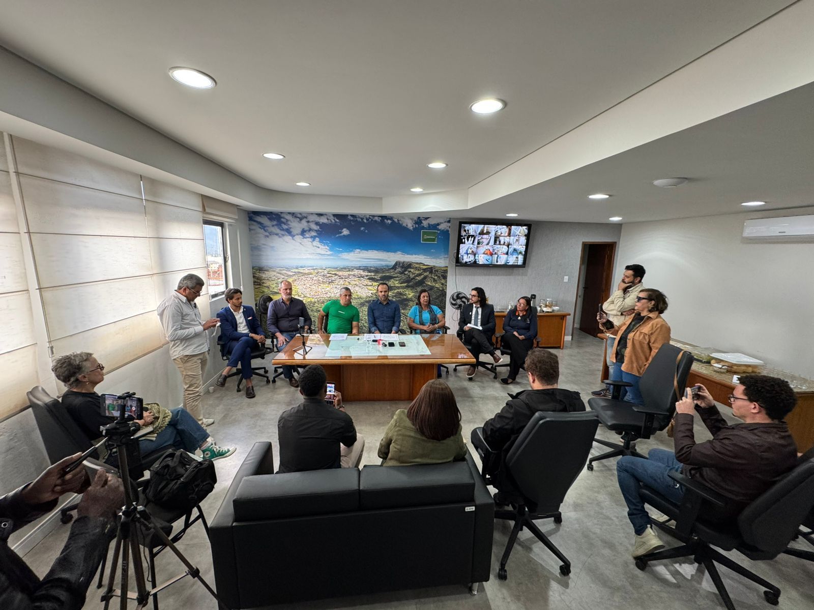 Prefeitura de Ouro Branco anuncia implantação de serviço de telemedicina e apresenta balanço semestral da saúde municipal