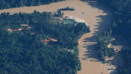 Cabo de aço chega a 240 metros de comprimento