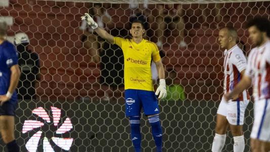 Cabral lamentou derrota do Cruzeiro e disse que o time "jogou para vencer"