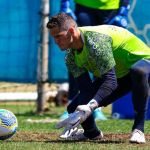 Cruzeiro anuncia rescisão de contrato de Rafael Cabral, que fica livre no mercado