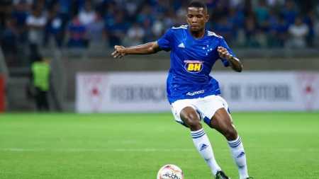 Cacá se formou nas categorias de base do Cruzeiro e atuou na equipe principal em 2020 e 2021