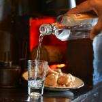 Cachaça e queijo combinam? Saiba onde ir para experimentar essa dupla mineira