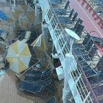 Tempestade tropical atinge navio de cruzeiro e cadeiras são arremessadas em passageiros; veja vídeo