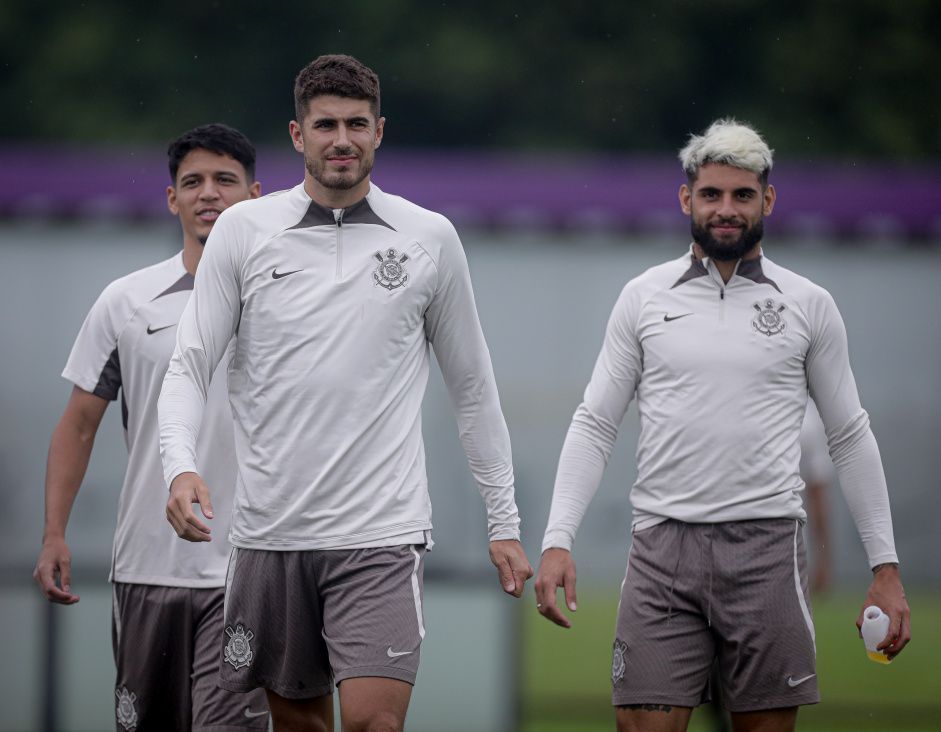 Escalação do Corinthians: António Oliveira esboça mudança no ataque