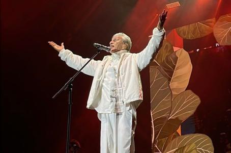 Caetano Veloso abre festival Sensacional em BH