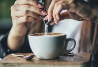 Consumo de adoçantes pode impactar metabolismo dos filhos, aponta estudo