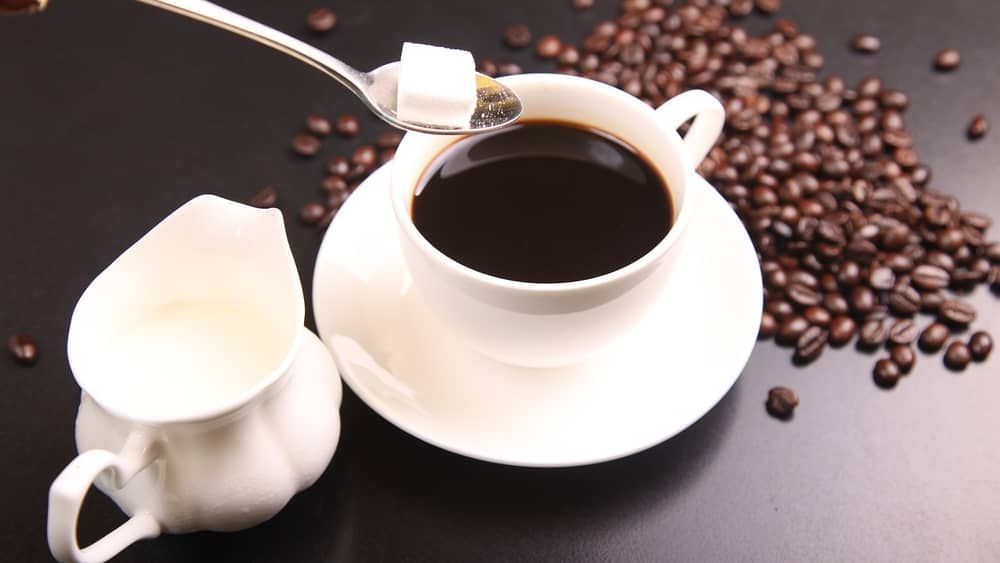Justiça condena mulher que dopou idoso com clonazepam no café para roubá-lo