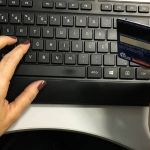 Número de empresas mineiras que vendem online cai 52% e internet se torna 'ferramenta'