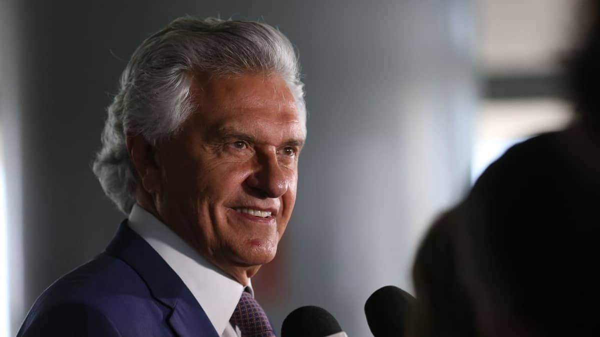 Caiado volta a falar em disputar a presidência enquanto Governo e Centrão ensaiam aliança
