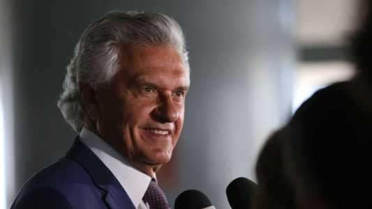 Caiado volta a falar em disputar a presidência enquanto Governo e Centrão ensaiam aliança.
