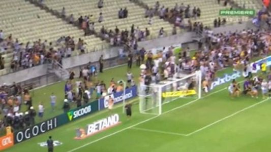 Caio Max era o árbitro em jogo de briga de torcedores do Ceará que resultou em invasão de campo e tentativa de agressão