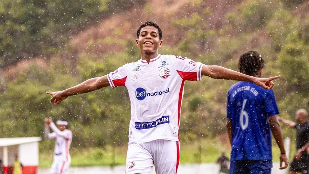 Cruzeiro negocia contratação de joia do Náutico, sobrinho-neto de Ariano Suassuna