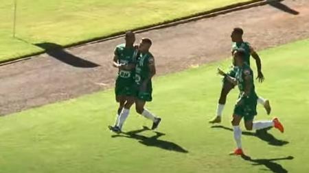 Caíque marcou o gol da vitória do Uberlândia ainda no primeiro tempo