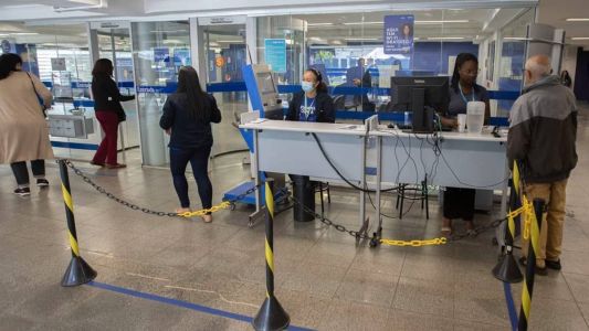 Caixa fez mutirão para atendimento de clientes interessados no programa Desenrola Brasil