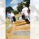 Caixão “baleia” e cova pequena causam constrangimento em sepultamento em Ponte Nova