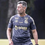 Escalação do Santos: Caixinha define time com estreante para enfrentar o São Bernardo