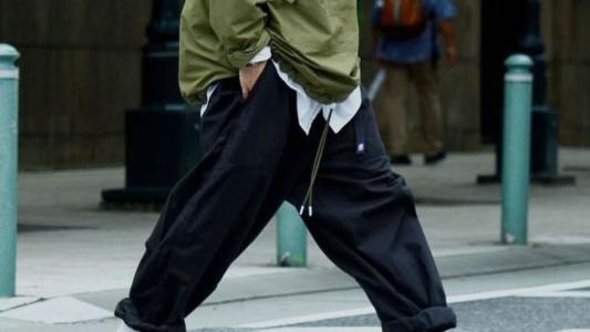 Calça baggy masculina como usar