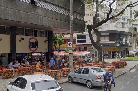 BH amplia para 1h da manhã o horário para mesas e cadeiras de bares em calçadas